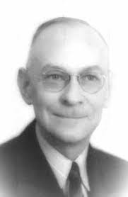 Cecil Pinder's Instagram, Twitter & Facebook