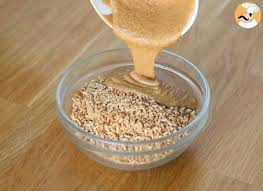 Barres De Cereales Au Riz Souffle Et Chocolat Recette Ptitchef En 2020 Riz Souffle Barre De Cereales Recette Barre De Cereales