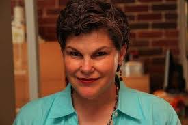 Barbara Petit's Instagram, Twitter & Facebook