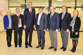 Verlängerung der herbstferien nicht geplant. Bildungsminister Heinz Fassmann Auf Besuch Im Bundesschulzentrum Hblw Ried Erfolg Durch Vielfalt