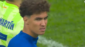 صاحب الأصول العراقية نوح درويش حزين لخسارة فريقه برشلونة امام انتر ميلان و  الخروج من دوري الأبطال كنا ننتظر اول لقب للاعب عراقي في دوري الأبطال 😣