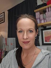 what lip liners and lip sticks suit fair olive skin tone?