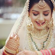 We surveyed over 100 professional makeup artists to narrow down the best products for your client's big day. Bridal Makeup Trends For 2019 For A Modern Bridal Look