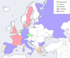 Noen kamper gjenstår fortsatt før spilleplanen er full, og hvor de siste lagene blir klargjort. Em I Fotball 2004 Wikipedia