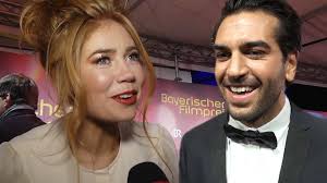 Beim deutschen filmball in münchen zeigte sich der schauspieler erstmals mit seiner freundin julia. Nightlife Regisseur Simon Verhoeven Meine Frau Und Ich Haben Uber Unser Kind Immer Mehr Zusammengefunden Bunte De