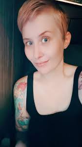 El nuevo logo para XG & GALA fue creado por el famoso ilustrador japonés  Hajime Sorayama, conocido por su icónico estilo pin-up futurista y sus  obras que combinan hiperrealismo con ciencia ficción