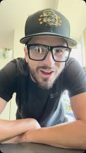 Reel by Lincoln Clark (@lincoln_drinks_liquid_daily) · November 15, 2022