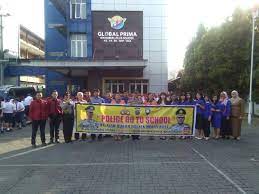 Keterangan lengkap lowongan kerja design grafis sekolah tunas global depok di yayasan mandiri tunas global: Polsek Medan Kota Goes To School Ke Yayasan Global Prima Berita Terkini Medan Bogor Sumatera Utara 17 Merdeka