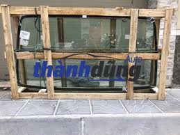 KÍNH CHẮN GIÓ TRƯỚC XE ISUZU QKR270