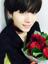 The roses ar for me!!! Sooo cute YoonGi!!! I love you, you are my heart, my  life, my...EVERYTHING!!!❤️❤️❤️