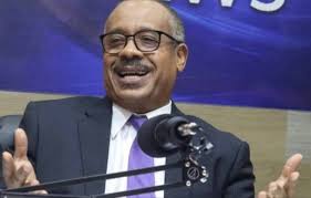 Pou jan peyi sa ap desann lan, lepèp, lapolis an difikilte epi preyidan ap  griyen dan ...Peyi difisil kom TT konn di