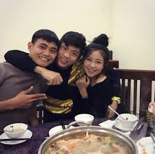 Chàng trai đến từ mảnh đất xứ nghệ với niềm đam mê với trái văn đức và nhật linh công khai hẹn hò từ đầu tháng 9/2019 (nguồn: NgÆ°á»i Yeu Cáº§u Thá»§ Phan VÄƒn Ä'á»©c Khoe áº£nh CÆ°á»›i Vietnamnet