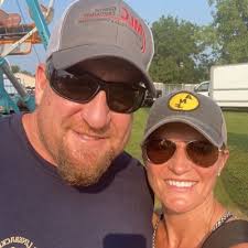 Anna McComas (@AnnaDMcComas)