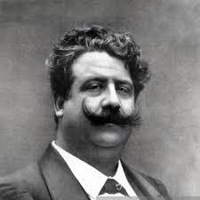 Leon Kantor's Instagram, Twitter & Facebook