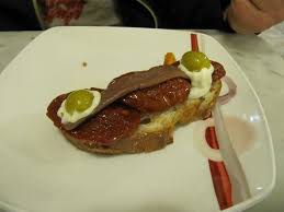 Een dag van eten en drinken in spanje. Uit Eten In Spanje Mergenmetz
