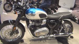 The t100 might get a little lost being in the middle of the price range of the 900cc and 1200cc models. Triumph Bonneville T100 2019 Exterior And Interior Youtube