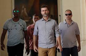 Em 2008 marcelo freixo presidiu a cpi das milícias da assembleia legislativa. Freixo Deixa Psol E Escolhe Pai Do Pato Da Fiesp E Ex Marqueteiro De Cabral Para Campanha Ao Governo Do Rio 10 06 2021 Poder Folha