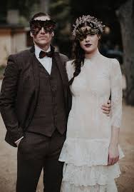 Check spelling or type a new query. 31 Hauntingly Beautiful Halloween Wedding Ideas Ruffled