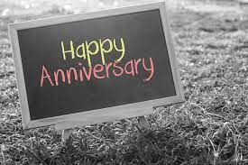 Momen valentine ini juga kerap dijadikan oleh banyak pasangan sebagai. 10 Inpirasi Kado Anniversary 1 Tahun Pacaran Yang Unik