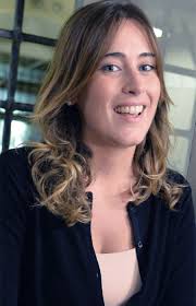 Tu torni a casa la sera dopo aver discusso di emendamenti e trovi il. Maria Elena Boschi Biografia