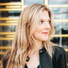 Carrie Freeman's Instagram, Twitter & Facebook