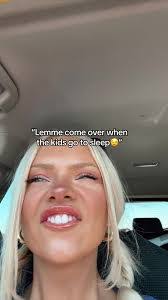 Kara Meeks's Instagram, Twitter & Facebook