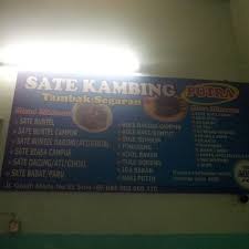 Namun ada juga menu uyah asem yang berasal dari banyuwangi jawa timur, namun disajikan dengan kuah yang lebih banyak dan bening. Sate Kambing Tambak Segaran Jl Gajah Mada