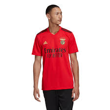 Jul 01, 2021 · hyderabad fc signs kit deal with hummel indian super league side hyderabad fc entered into a partnership with danish sportswear brand hummel, which joined as the club's official team kit partner. Adidas Sl Benfica Home 20 21 T Shirt Red Goalinn