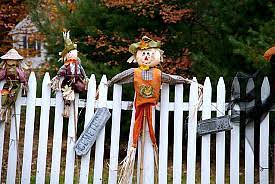 See more ideas about halloween, halloween decorations, halloween diy. Design A Halloween Fence Display That S Wicked Cool Networx
