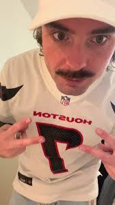 Cody Strawser's Instagram, Twitter & Facebook