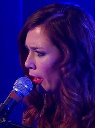 Swingnez doucement avec Les Fêtes en Jazz et ses airs de Noël revisités! 🎶  Un spectacle de pur ravissement pour les yeux et les oreilles, capté au  magnifique @lebalconcabaret, lieu patrimonial situé ...