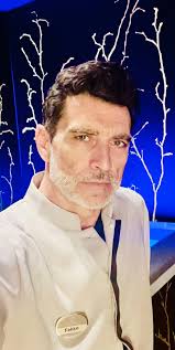 Il miglior rapporto? Quello in cui ci si ama più di quanto si abbia bisogno  l'uno dell'altro. Una relazione sana è quella in cui i partner non si  compensano a vicenda gli “