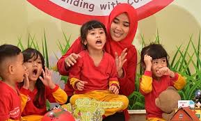 Memilih Lagu Untuk Anak Sahabat Keluarga