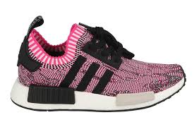 By stripping the sneaker down to its essentials, adidas created the nmd's simple, streamlined silhouette. Adidas Sneaker Nmd R1 Pk Black Pink Grosse 37 1 3