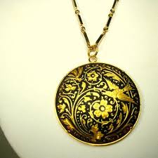 Black And Gold Jewelry From Spain Vintage Damascene Birds Flowers Necklace Spanish Gold W Gold Engraved Necklace Vintage Pendants Vintage Jewelry