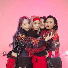 Pin By Mimi On M A M A M O O Mamamoo Wheein Mamamoo Mamamoo Kpop
