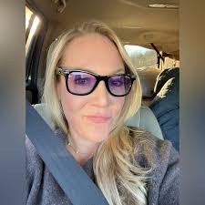 Betty Middendorf's Instagram, Twitter & Facebook