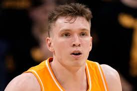 Knecht hopes to change Tennessee's history of early exits