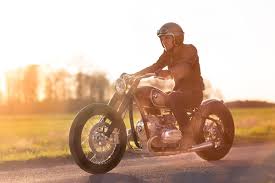 Vintage Meets Custom Bmw Remakes The Iconic R5 Bmw Motorcycle Design Bmw Motorrad
