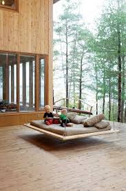 Construya Su Propia Cama Colgante 44 Ideas De Bricolaje Para La Cama De Paletas En El Jardin Decoracion De La In 2020 Outdoor Hanging Bed Hanging Bed Suspended Bed