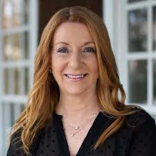 Leanna Wilkinson's Instagram, Twitter & Facebook