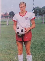 Heute machen fußballer für geld offenbar alles. Karl Borutta Fussball Bundesliga Bundesliga Fussball