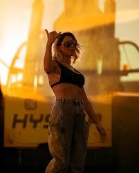 Anna tatangelo ha vissuto mesi di enorme cambiamento, nella musica, nel. Anna Tatangelo Racconta La Sua Svolta Rap Felice Di Questo Cambiamento Giornale Di Sicilia