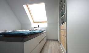 Möbel und gebrauchte haushaltsgeräte kaufen und verkaufen mit kostenlosen kleinanzeigen. Leipzig Tischlerei Insektenschutzgitter Fliegengitter Raumplus Gleittursysteme 04 Einbaumobel Fur Kleines Schlafzimmer Mit Viel Stauraum Schlafzimmer Mobel Tischlerei