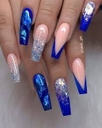 Pin on pinterest and b. Stunning Dark Blue Nails To Rock This Fall Kaynuli