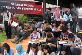 Financial managers advise clients on appropriate business planning and help in decision making processes to ensure that businesses are financially successful. Managers In High Demand As Businesses Bounce Back Jobstreet Thu June 10 2021 The Jakarta Post