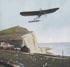 25 juillet 1909 - Louis Blériot traverse la Manche en avion ...