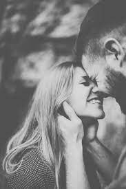 These Are The 50 Best Engagement Photos Ever Cute Engagement Photos Engagement Photos Engagement Pictures