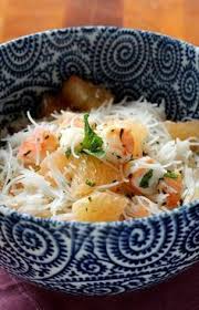 Recette Salade Legere Au Pamplemousse Crevettes Et Vermicelles De Riz En Video Recette Recette Asiatique Cuisine Asiatique Cuisine