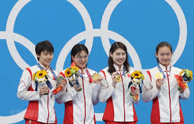 Cô giành huy chương vàng nội dung cử tạ hạng cân 49 kg và phá vỡ ba kỷ lục olympic, trong nỗ lực cùng đội tuyển cử tạ nữ trung quốc giành huy chương ở mọi hạng mục thi đấu. Báº£ng Tá»•ng Sáº¯p Huy ChÆ°Æ¡ng Olympic Tokyo 2020 Ngoi Ä'áº§u Ä'á»•i Chá»§ Thá»ƒ Thao Vietnam Vietnamplus